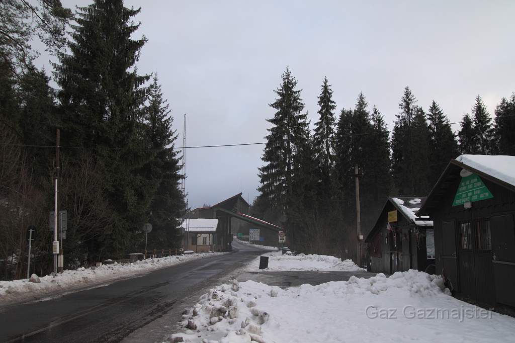 aclandestinebordercrossing.JPG - A clandestine border crossing