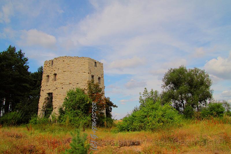 wwiatrakphtxinteria.jpg - Wind turbine - the ruins